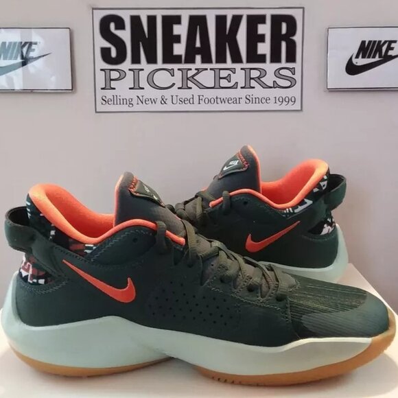 Nike Freak 2 GS Basketball - DD0012 300 - Green / Pistachio - 7Y / Women's: 8.5 - Picture 8 of 9